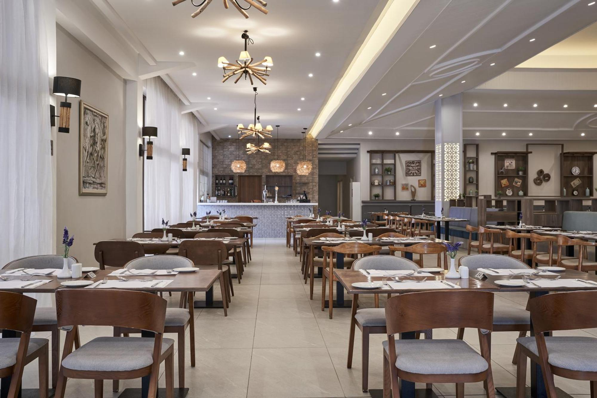 Atlantica Aeneas 5* Ayia Napa